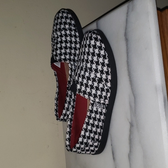 Bob's - Picture 3 of 6